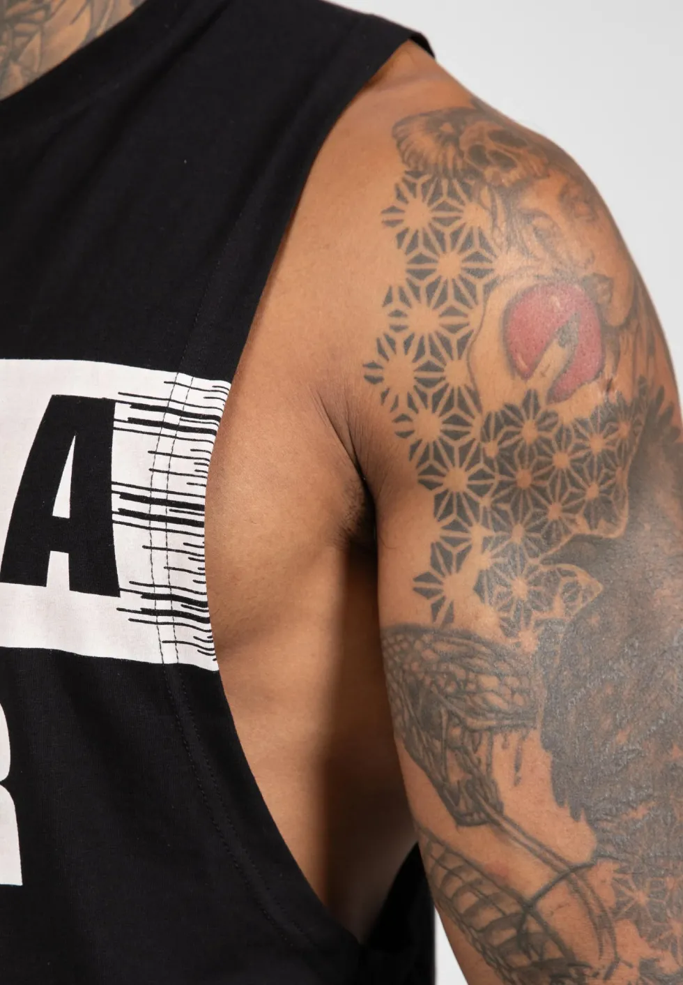 Gorilla Wear Lopez Drop Armhole Tank Top - Zwart