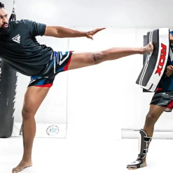 RDX Sports T1 Gebogen Stootkussen - Zwart